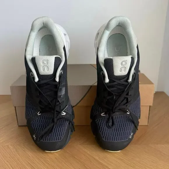 On Cloud Cloudflyer Black/Mint Green Women Running Sneakers- SZ 9 - Picture 7 of 13